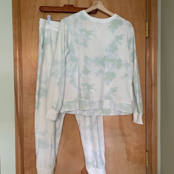 Stars Above tie dye sweatpants - Picture 7 of 8